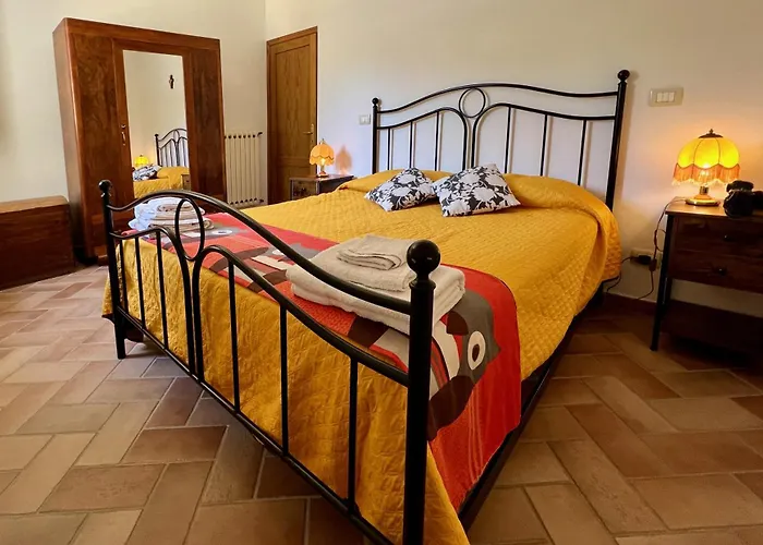 La Chiusa Dei Monaci 卡斯特姆苏